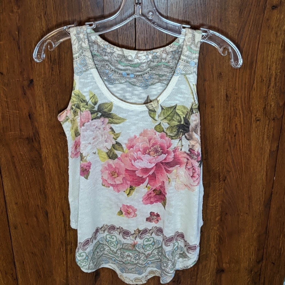 GLAZE knit flowal tank top.